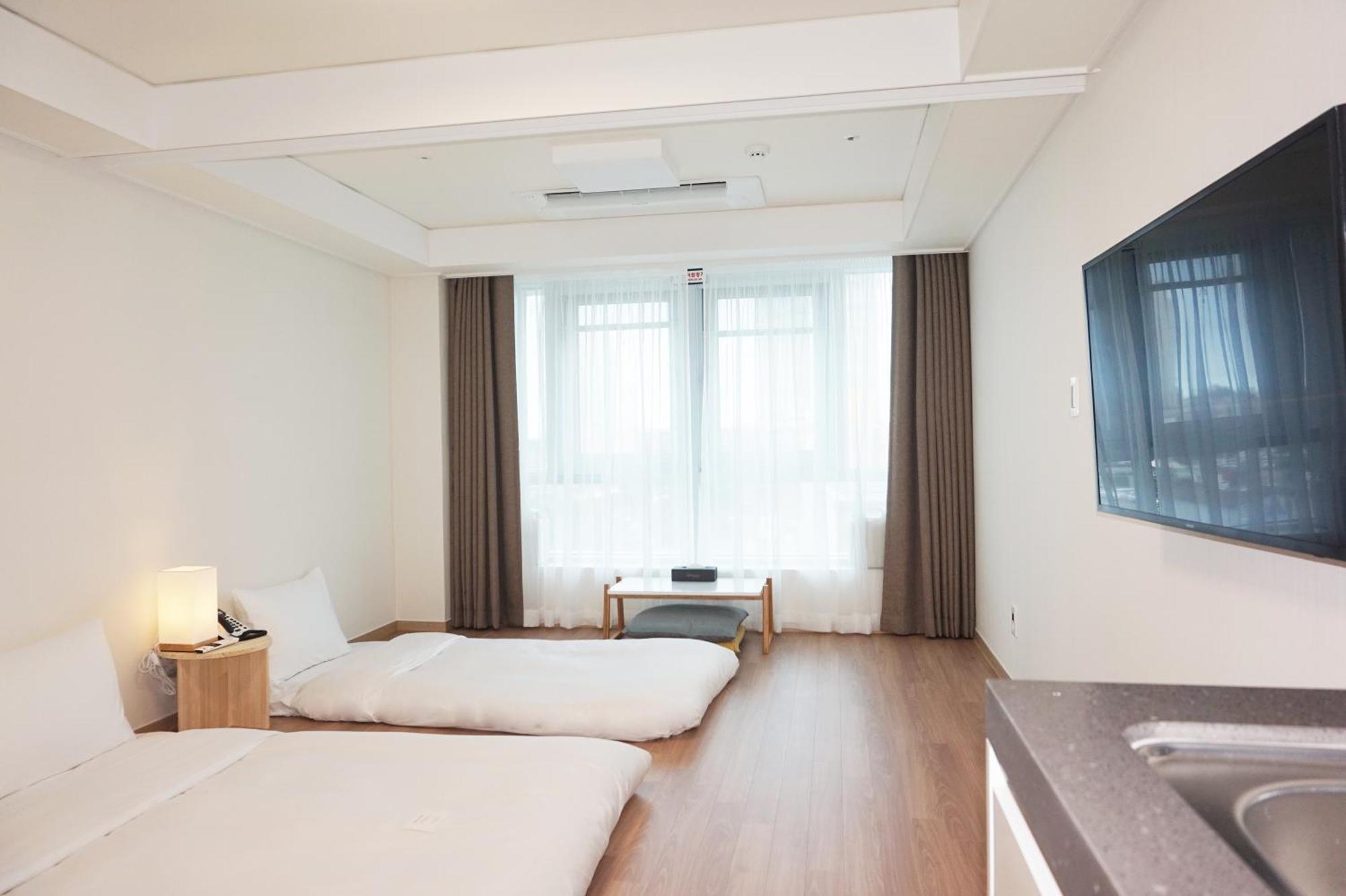 Marinabay Sokcho Hotel Exterior foto